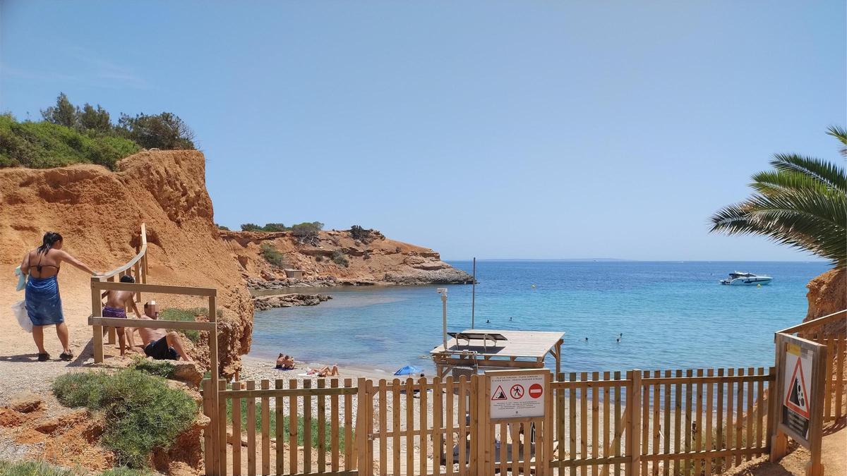 Imagen tomada en la playa de es Bol Nou el pasado martes.