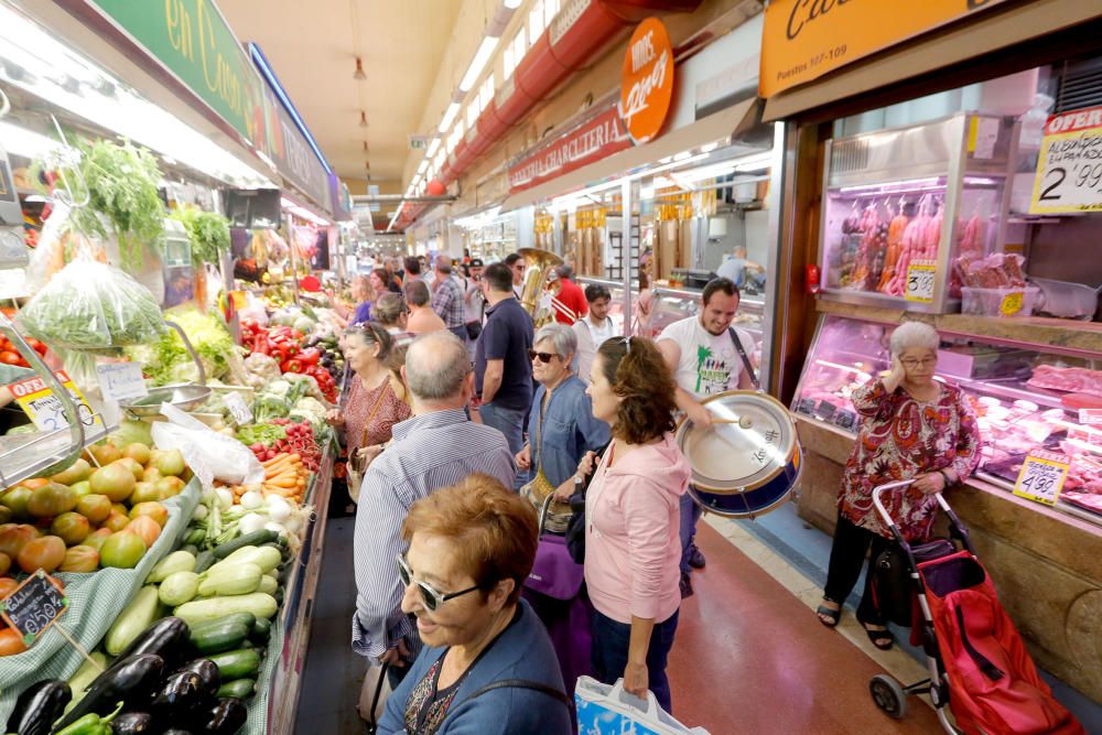 I Entrada de la Clòtxina y 60 aniversario del Mercado del Cabanyal