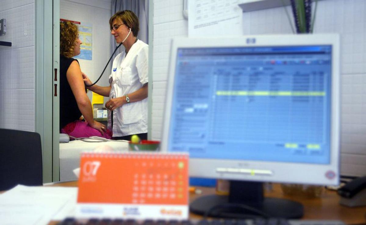 Cursos de català gratuïts i ‘online’ per a sanitaris