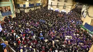 Miles de personas rompen la hora al unísono en la Tamborada nacional de La Puebla de Híjar