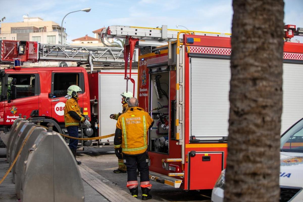 Incendio en el edificio Torremar de Palma al incendiarse un ordenador ...