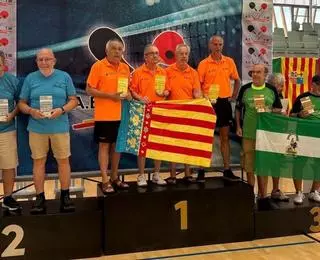Benifaió conquista el Campeonato de España de Veteranos de Tenis de Mesa con dos oros y un bronce