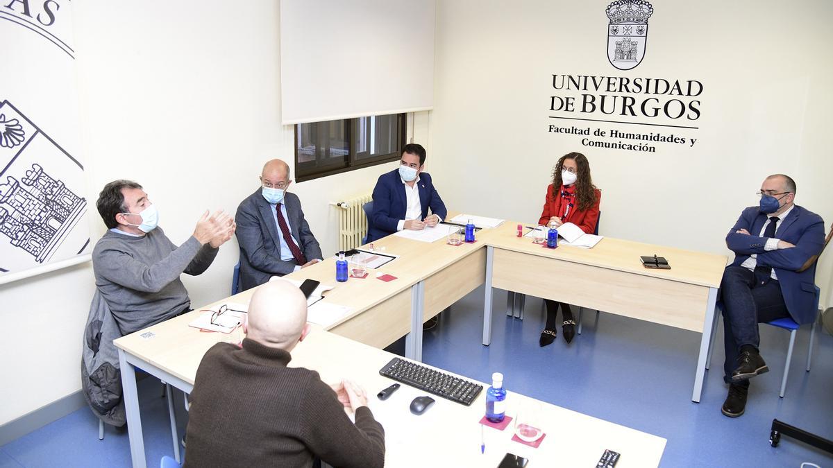 El vicepresidente Igea, durante su reunión ayer en Burgos.