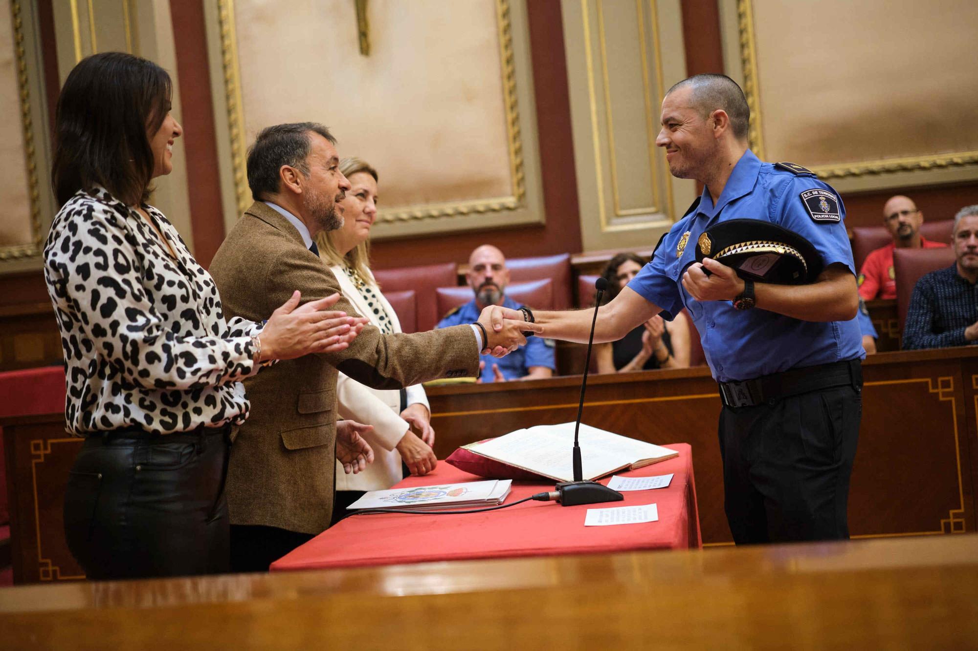 Toma posesión 30 nuevos agentes de la Policía Local Santa Cruz