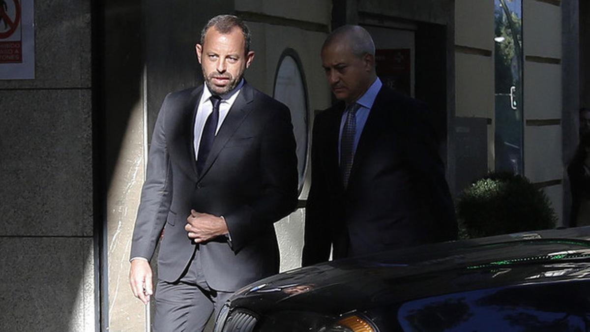 Sandro Rosell, el expresidente del Barça, y su abogado, a su llegada a la Audiencia Nacional