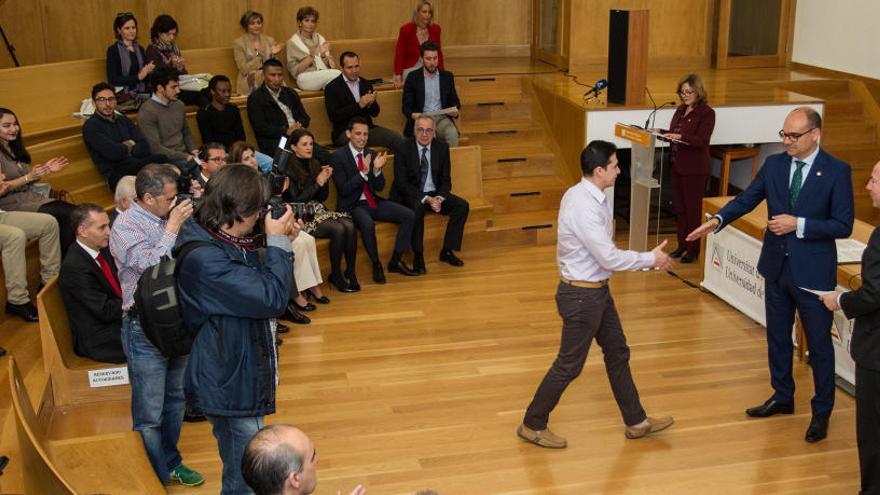 Banco Santander lanza las Becas Iberoamérica para Grado e Investigación