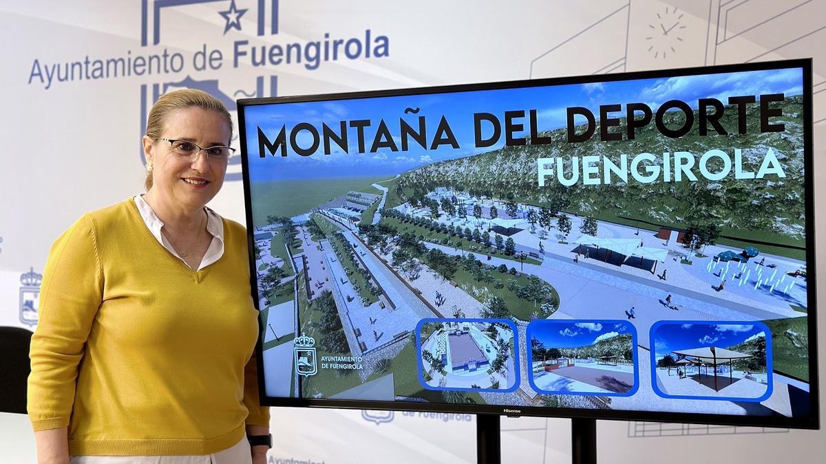 Ana Mula, informando sobre el proyecto de la Montaña del Deporte.