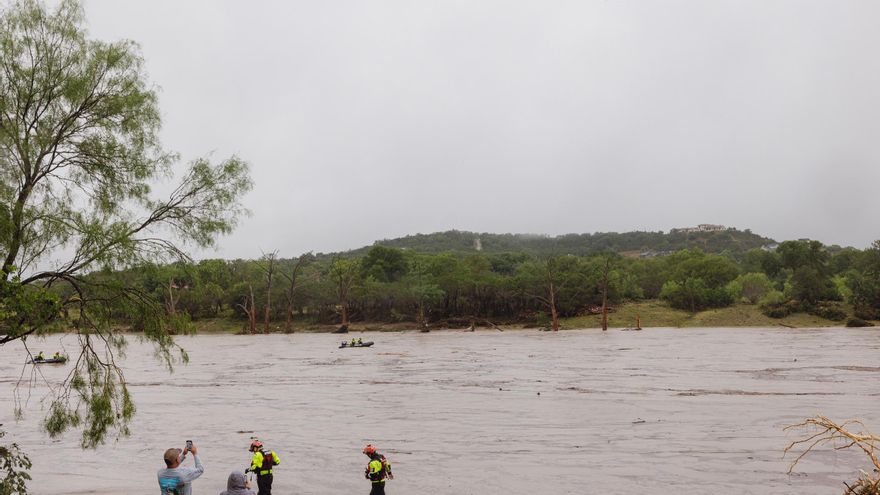 Confirmados al menos 91 muertos y 41 desaparecidos por las inundaciones en Texas