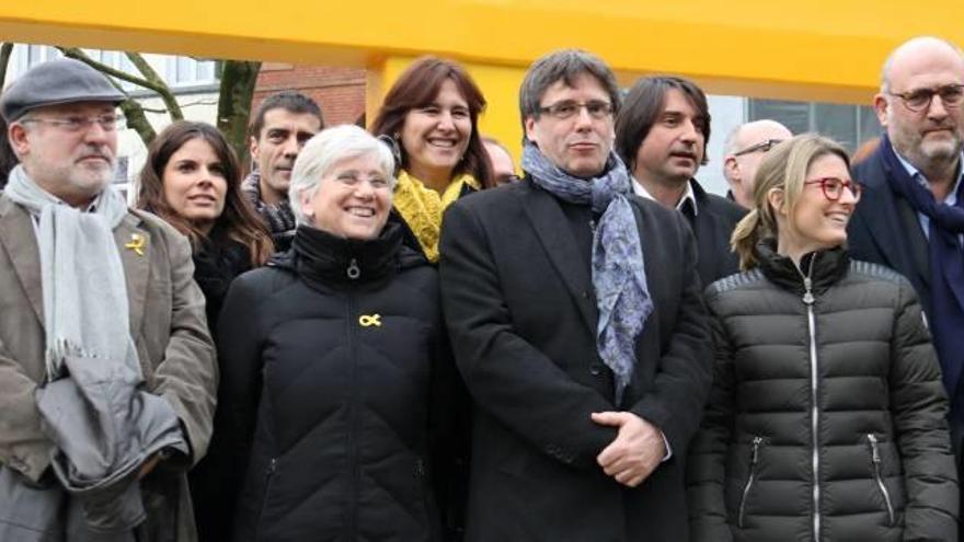 Puigdemont encapçala la primera reunió de JxCat a Brussel·les.