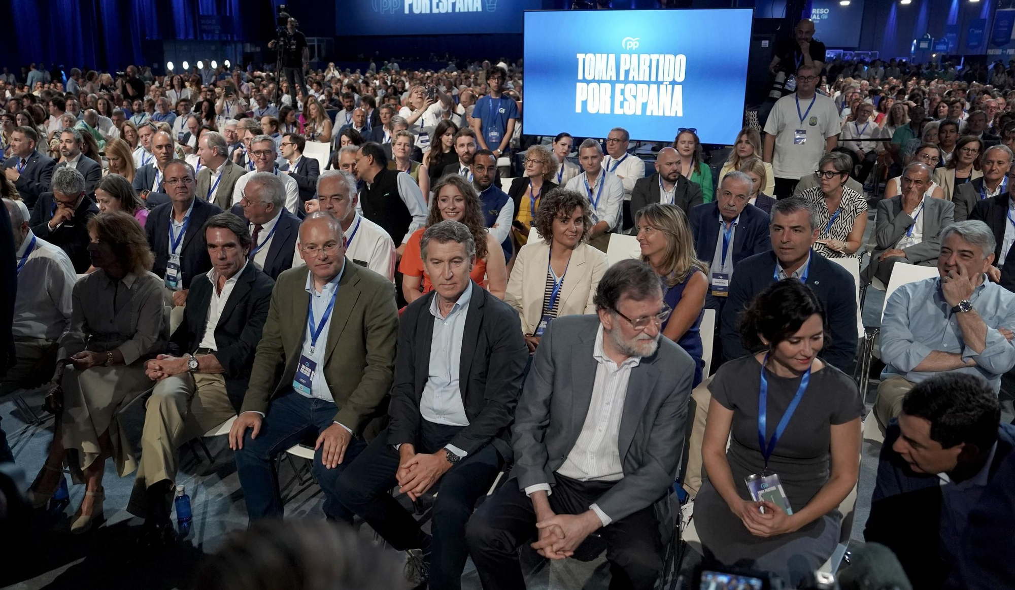 Aznar, Tellado, Feijóo, Rajoy, Ayuso y Moreno. Congreso Nacional del Partido Popular.