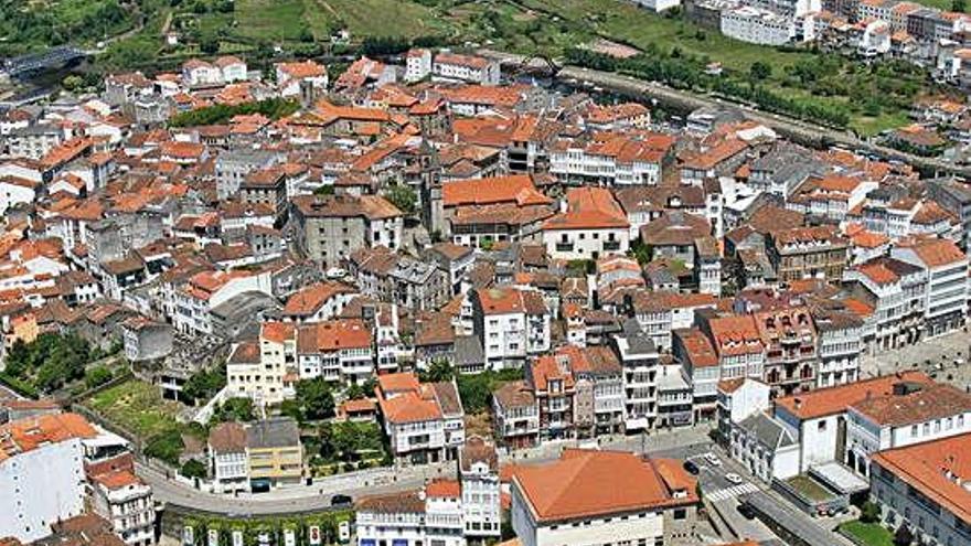 Vista aérea del centro de Betanzos.