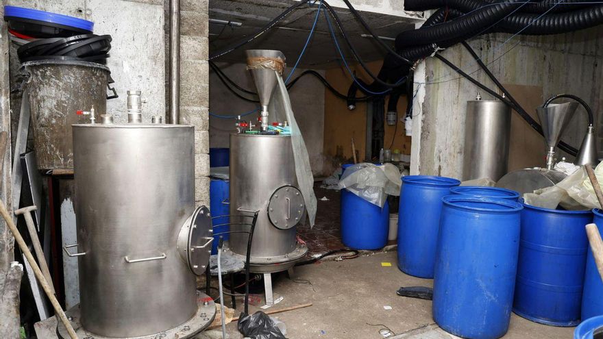 Condenados a 146 años 16 implicados en el macrolaboratorio de coca de Cotobade