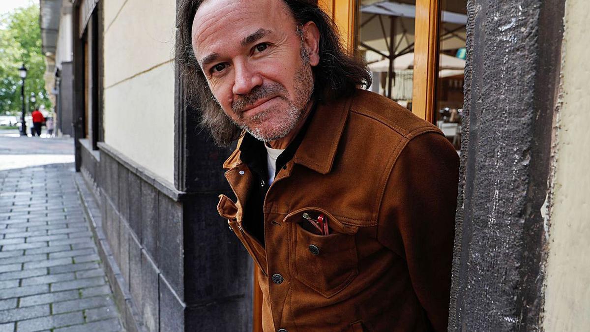 Béznar Arias, en la calle de Carreño Miranda.