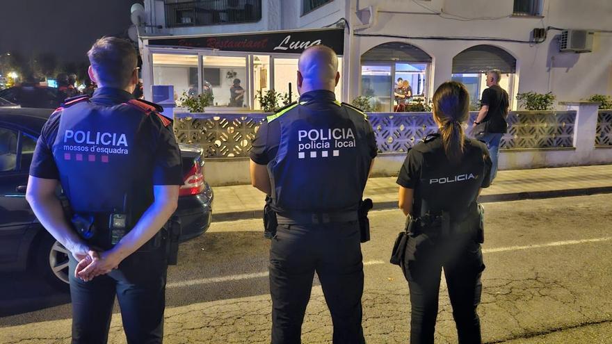 Un dispositiu policial en un restaurant i un prostíbul d&#039;Empuriabrava acaba amb dos arrestats i el comís de dosis de droga i armes prohibides