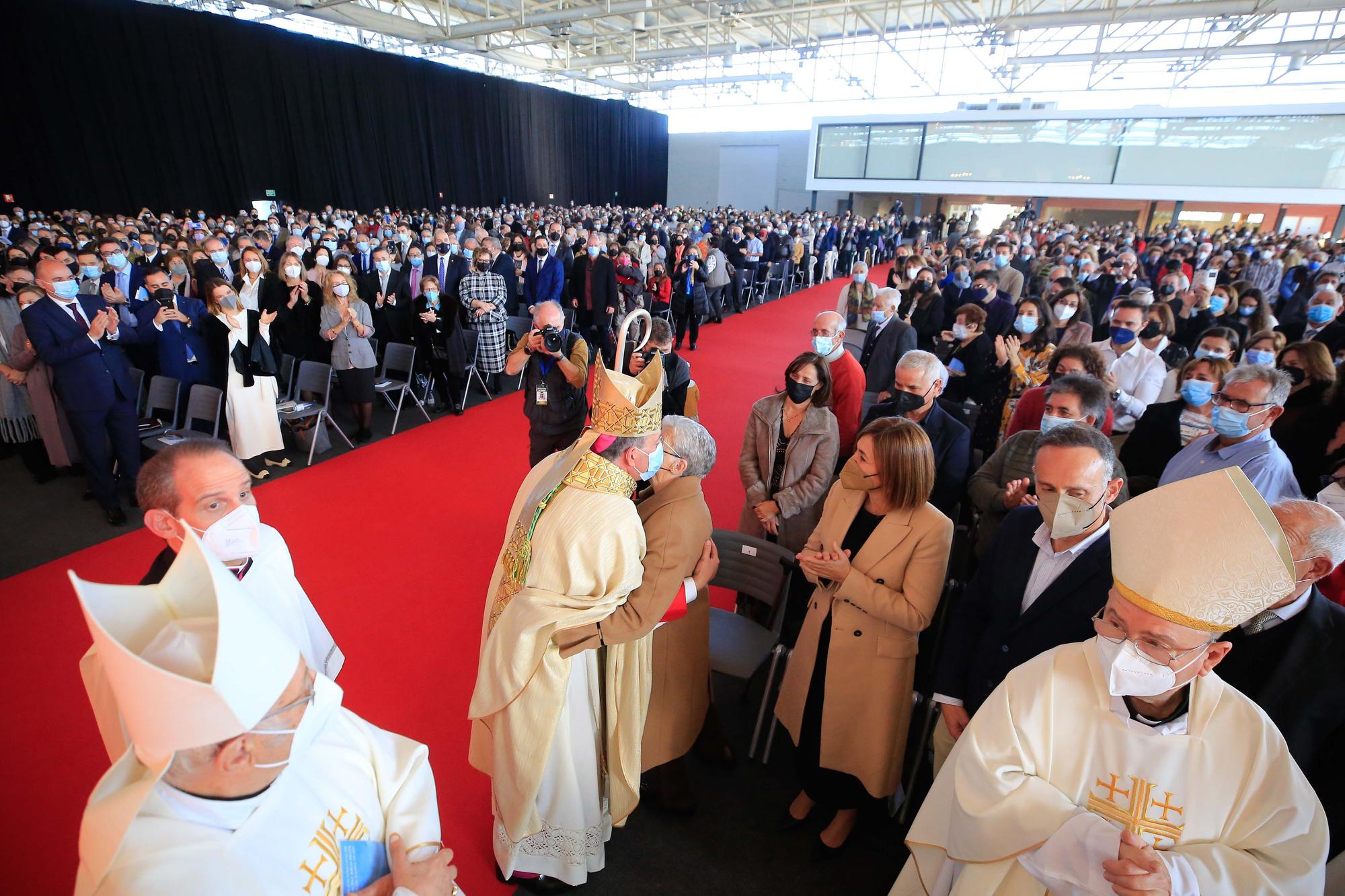 Ordenación del obispo en el Recinto Ferial