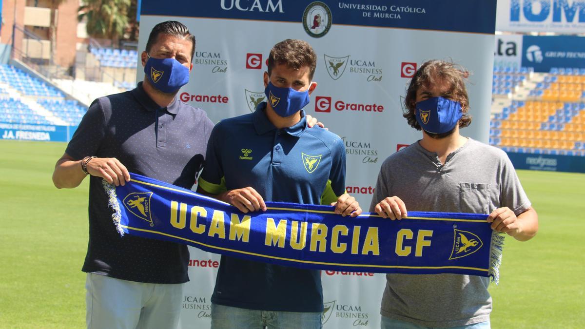 Antonio Caballero, en su presentación como nuevo jugador del UCAM Murcia