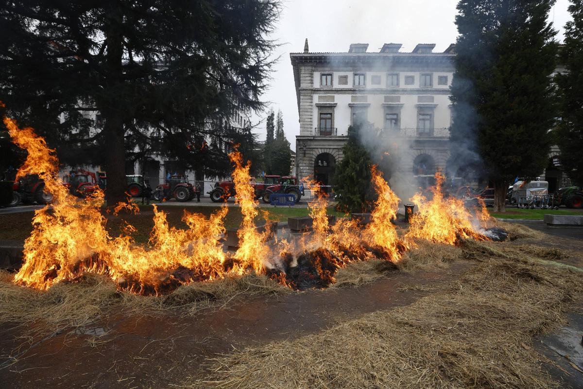 Protesta ante la Delegación de Gobierno, el pasado 16 de enero, en Oviedo.