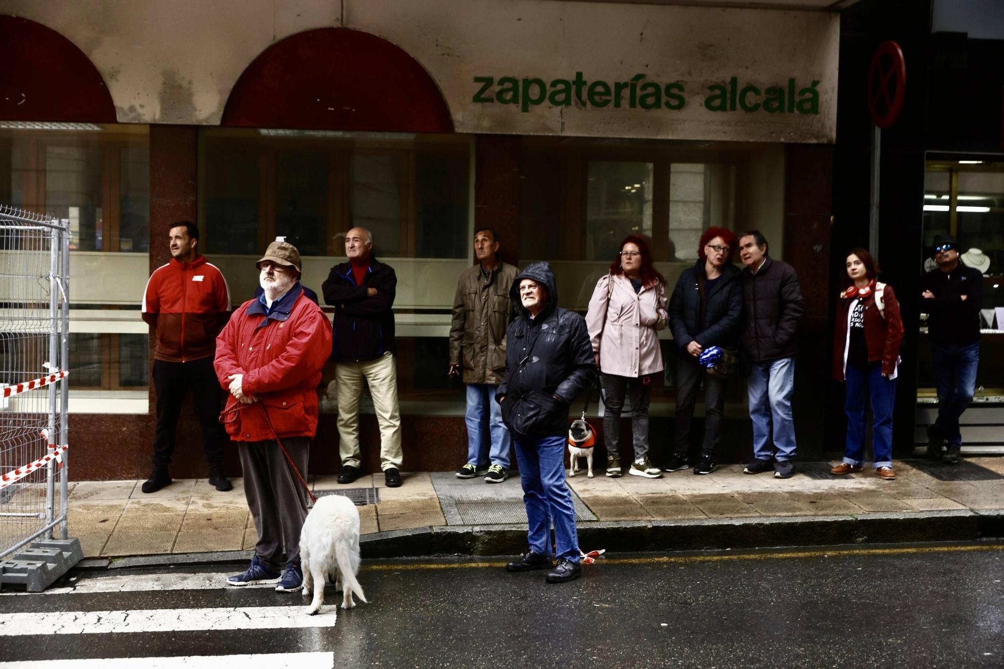 Así fue el derribo del histórico edificio de El Jazmín en Gijón (en imágenes)