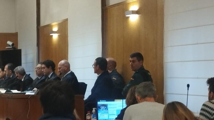 Familiares de Paloma y su hija India intentan linchar en Valladolid al autor del doble crimen.