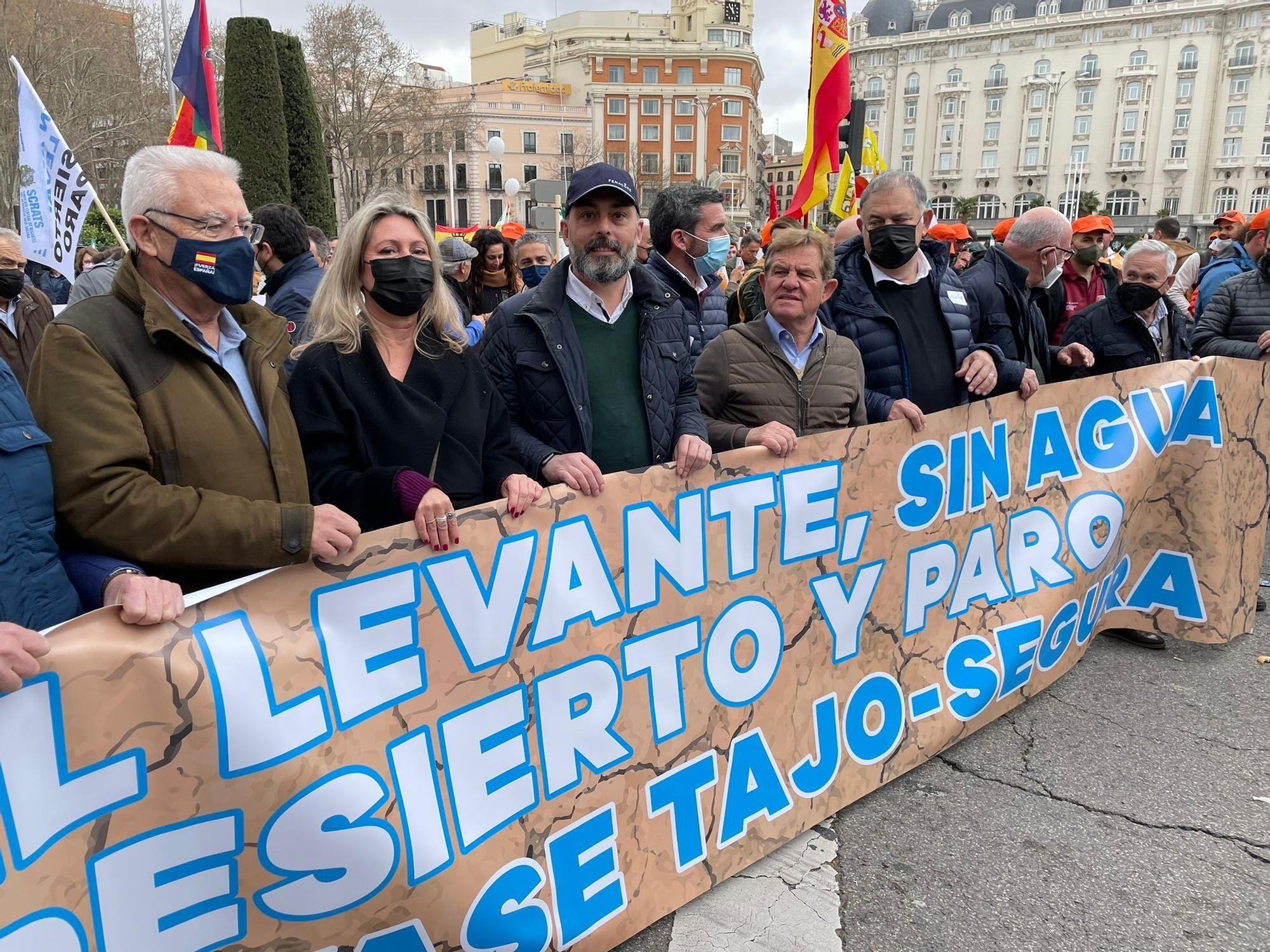 Arranca la manifestación en defensa del campo en Madrid con miles de agricultores y regantes de la provincia