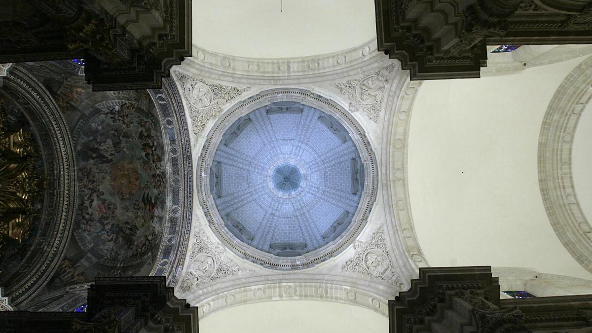 La cúpula del Divino Salvador se asienta sobre cuatro pechinas. / Javier Díaz