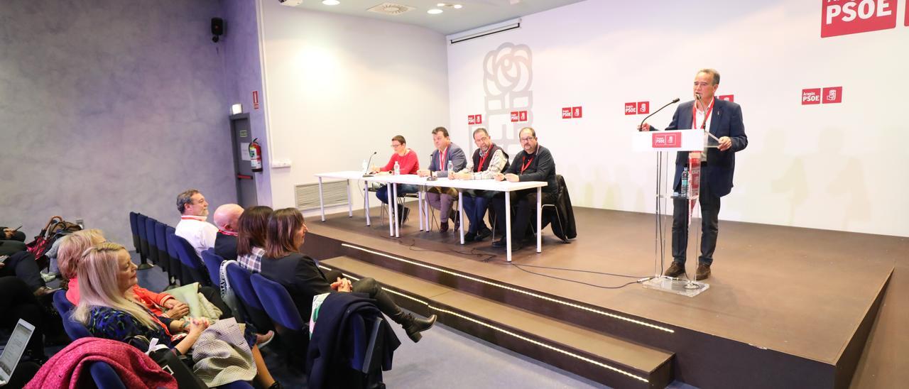 Juan Antonio Sánchez Quero ha presidido el comité provincial del PSOE donde se han ratificado las listas.