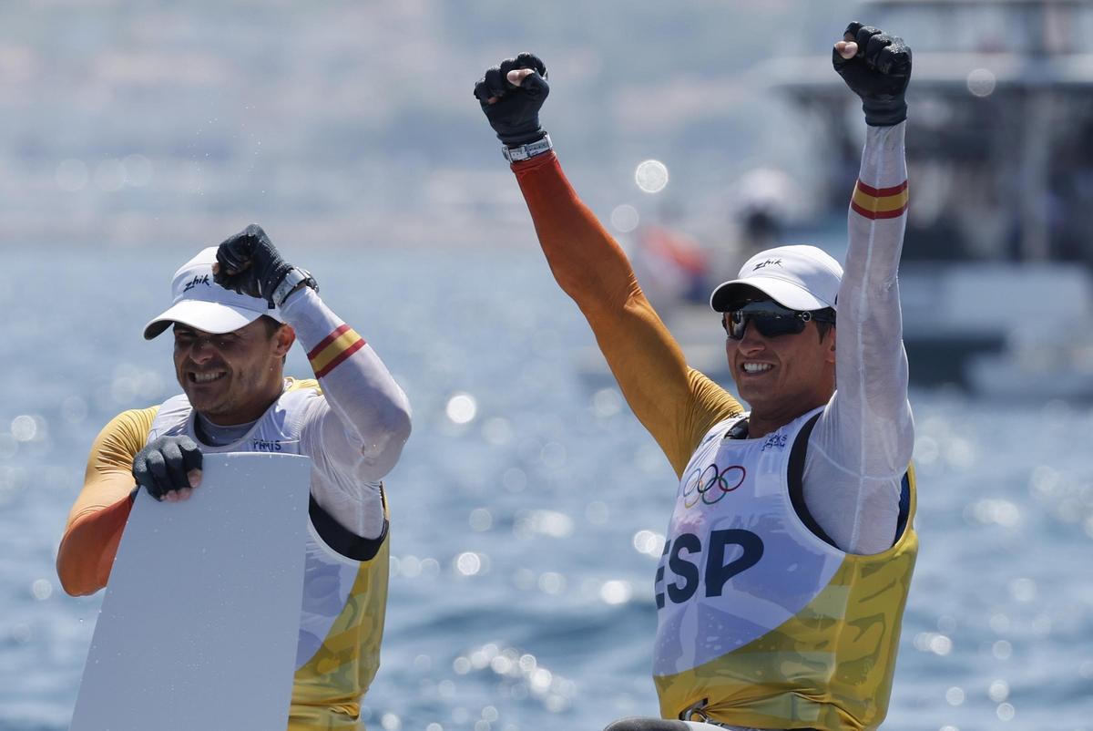 La 'medal race' del skiff de vela que les ha valido el oro a Diego Botín y Florian Trittel, en imágenes.