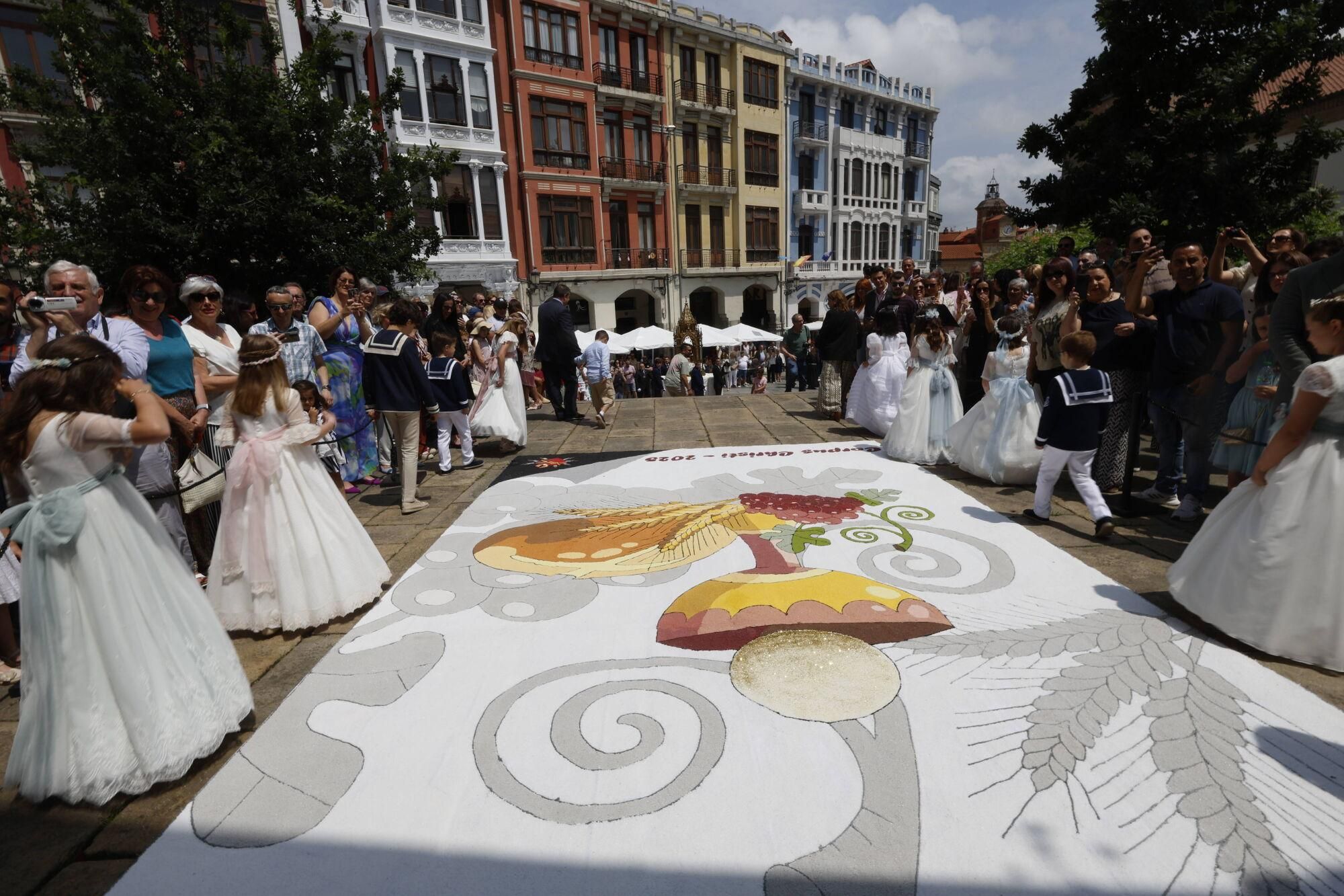 En imágenes: Así fue la celebración del Corpus Christi en Avilés