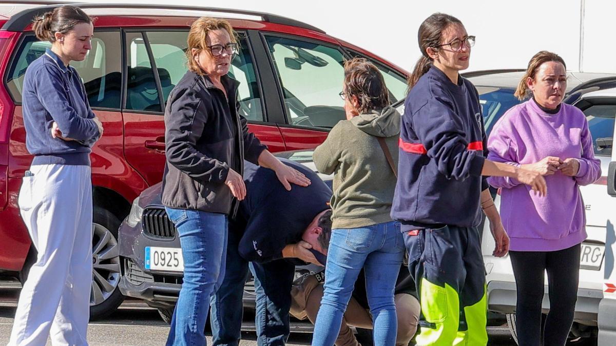 Consternación por la muerte del operario que quedó atrapado en una máquina de una fábrica de conservas de Ribadumia