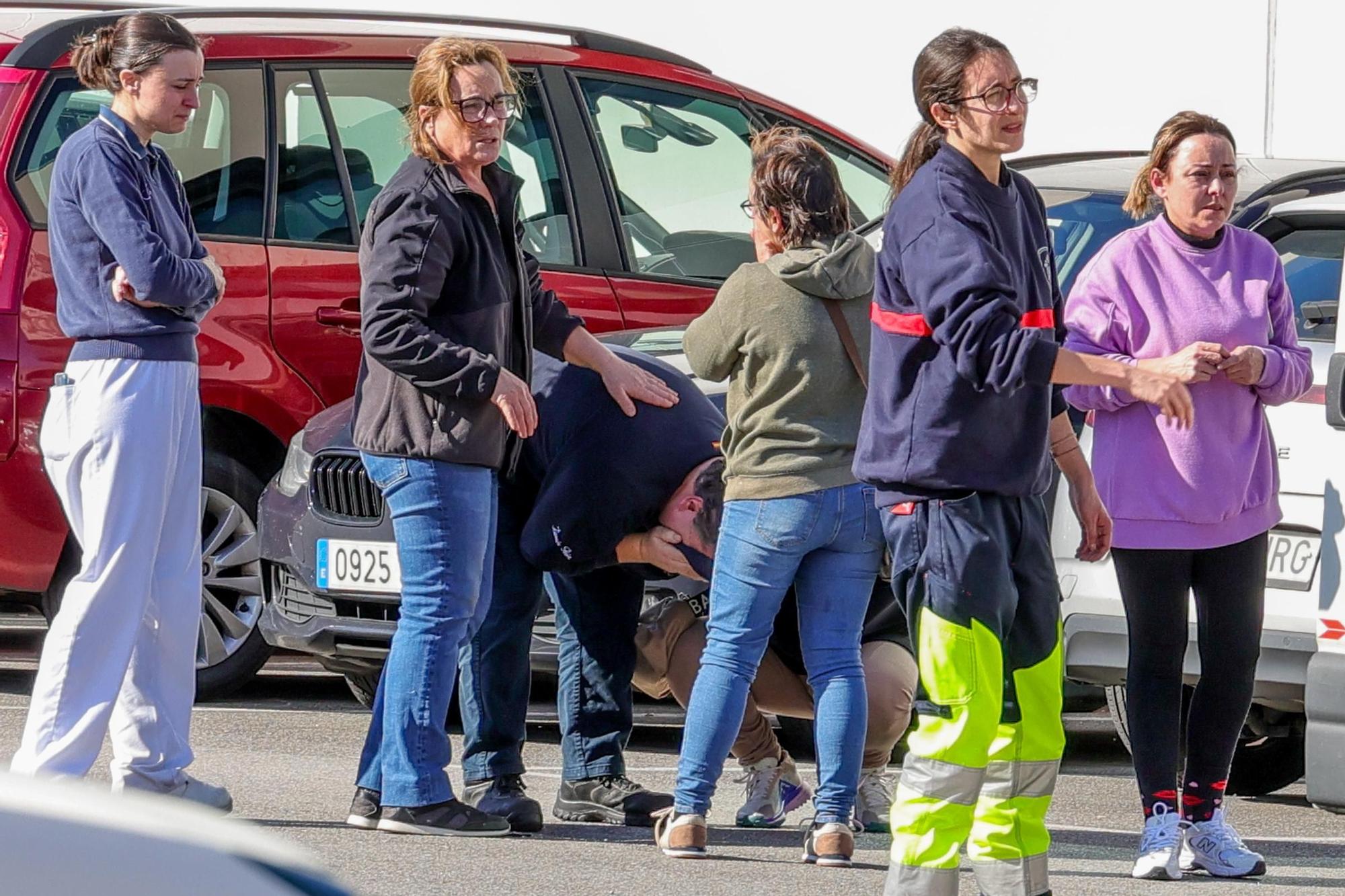 Consternación por la muerte del operario que quedó atrapado en una máquina de una fábrica de conservas de Ribadumia