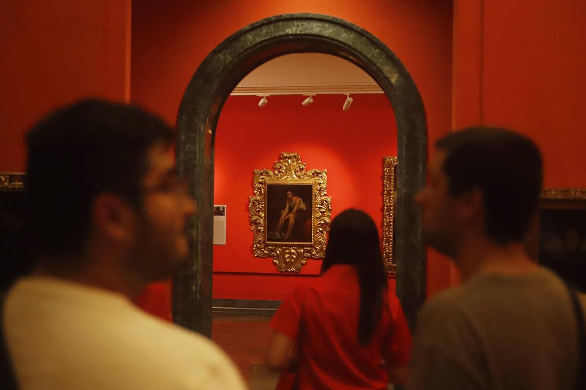 Visitas nocturnas a museos.