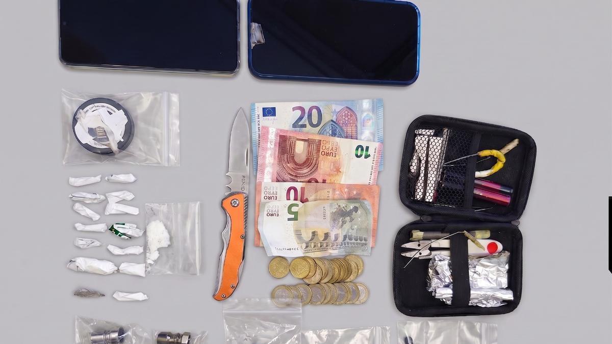 Material incautado por la Policía Local.