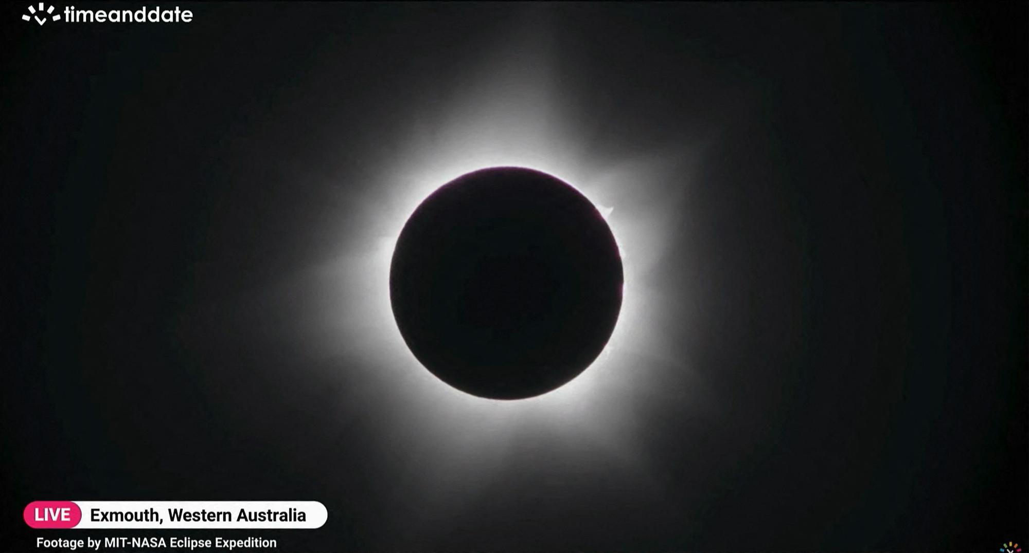 Un eclipse solar total ensombrece el noroeste de Australia