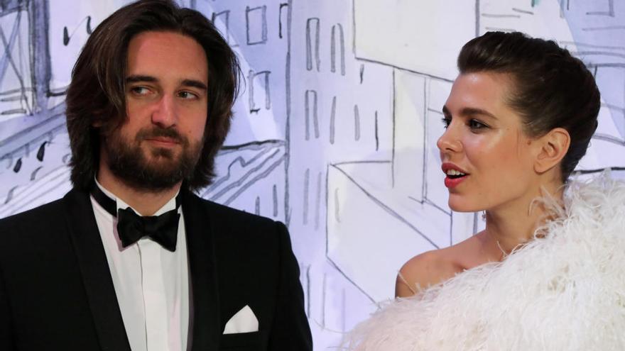 Dimitri Rassam y Carlota Casiraghi.