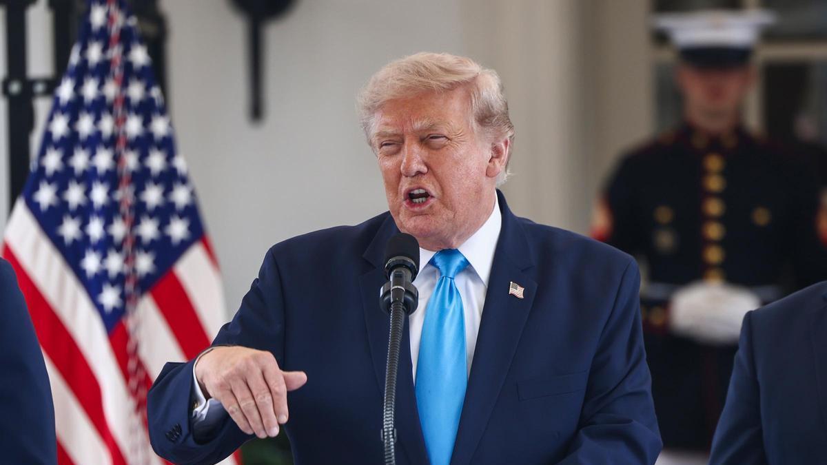 TRUMP CEUTA MIGRANTES Trump asegura que la entrada de migrantes en Ceuta es «la invasión de un país»