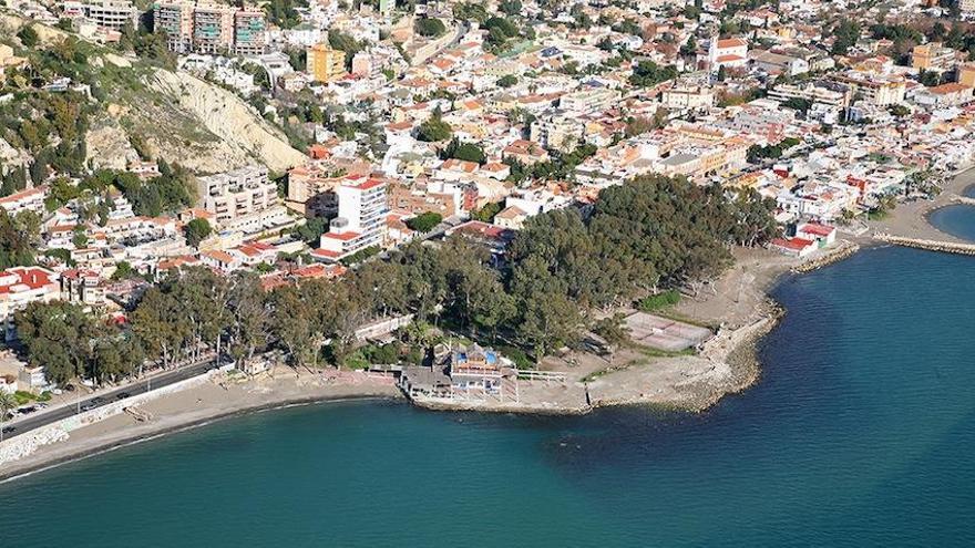 La regeneración de los Baños del Carmen lleva cuatro años pendiente.