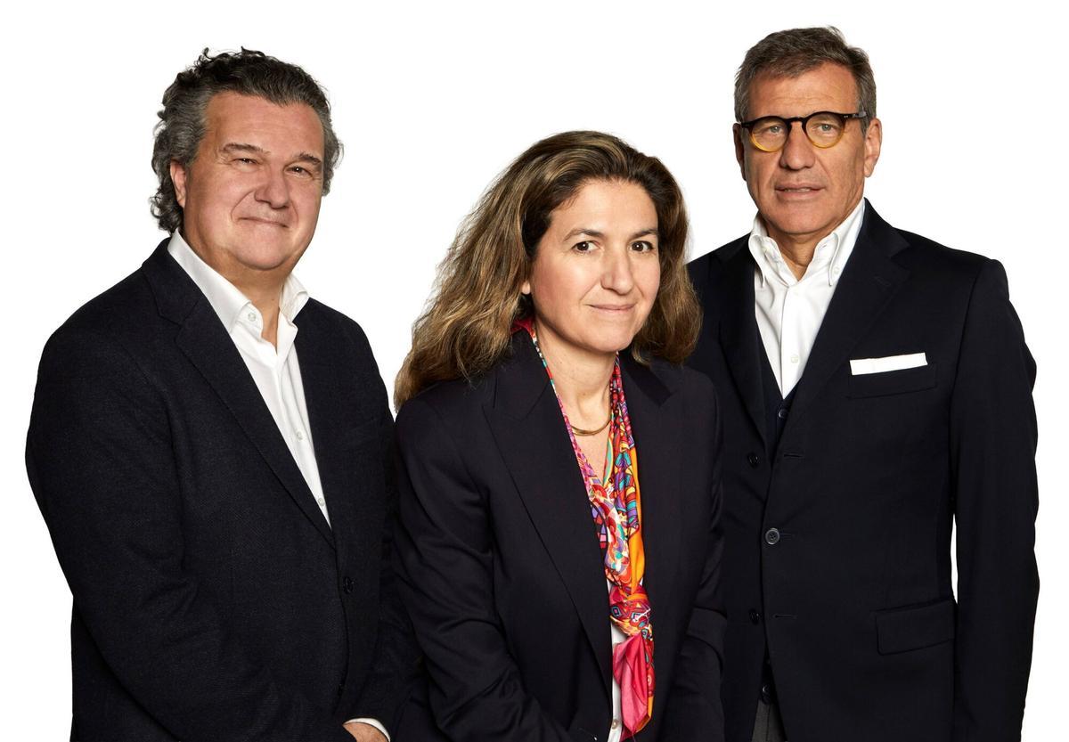 Eduardo Menal, Cristina Salvador y Gustavo Martínez, ejecutivos de Newlink Spain.