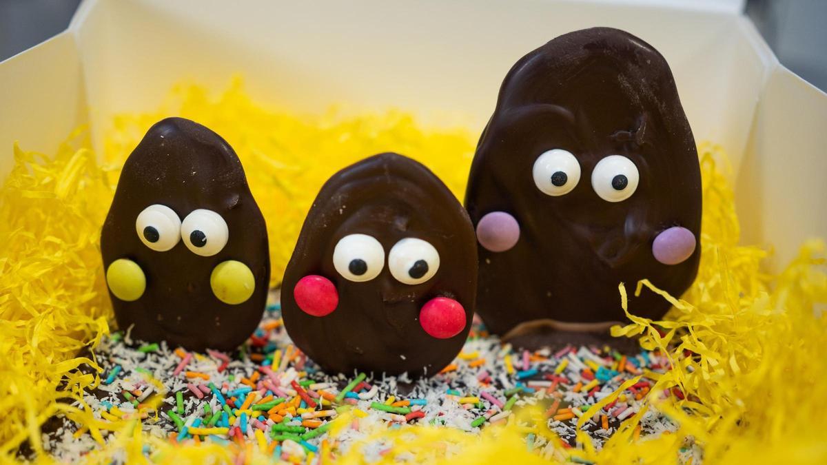 Figuras de chocolate que se hacen en uno de los talleres del Museu de la Xocolata.