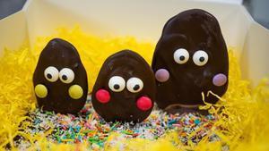 Figuras de chocolate que se hacen en uno de los talleres del Museu de la Xocolata.