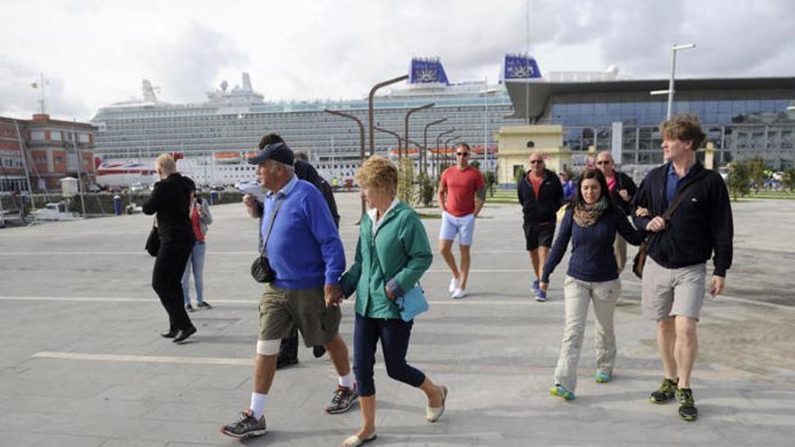 Ocho cruceros recalarán en el puerto en los próximos nueve días