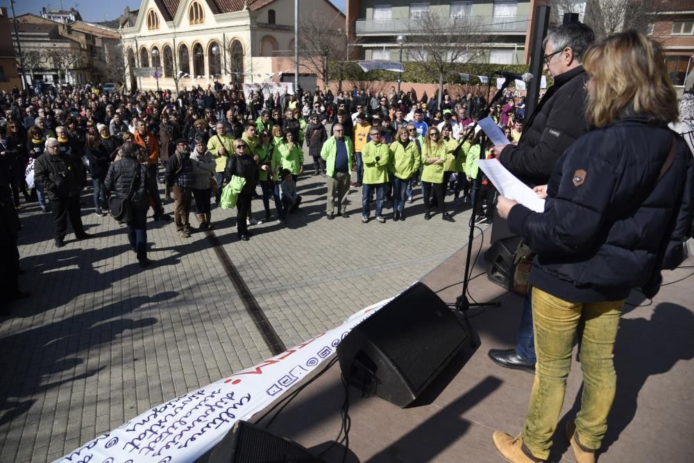 Balsareny rebutja amb cultura popular les accions