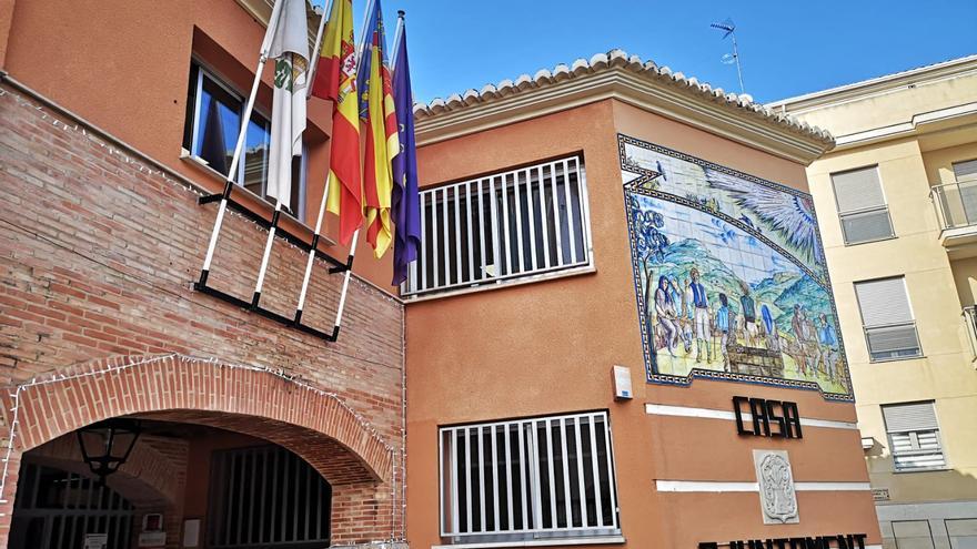 Serra amplía las bonificaciones del IBI para familias numerosas y monoparentales