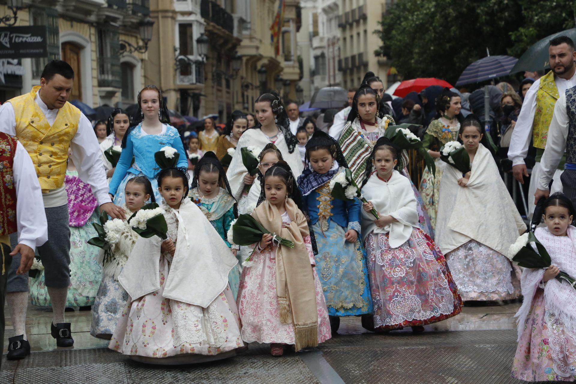 Búscate en el primer día de Ofrenda por la calle Quart (entre las 15.30 y las 17.00 horas)