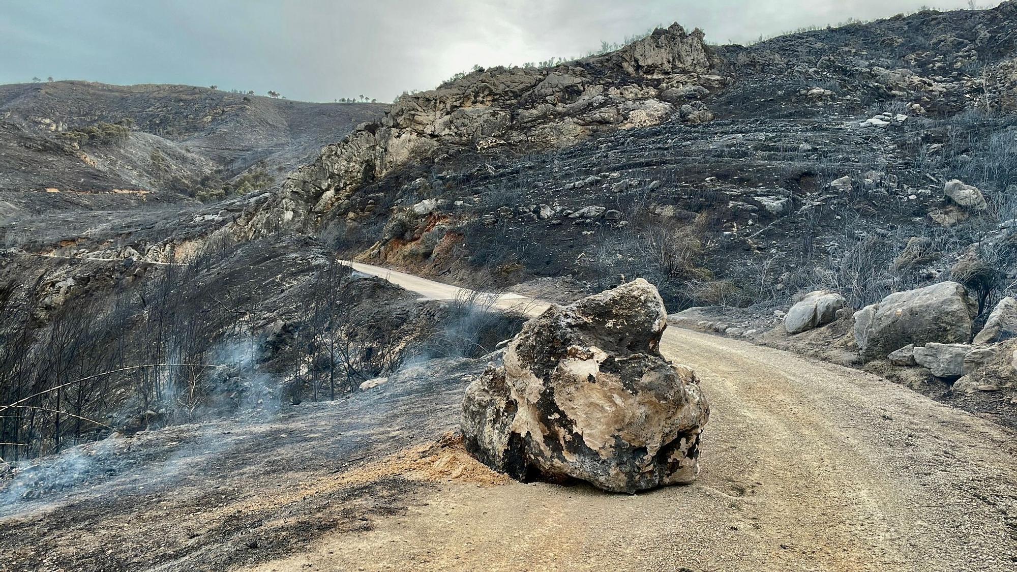 Impresionantes imágenes del incendio de la Safor desde Llocnou de Sant Jeroni