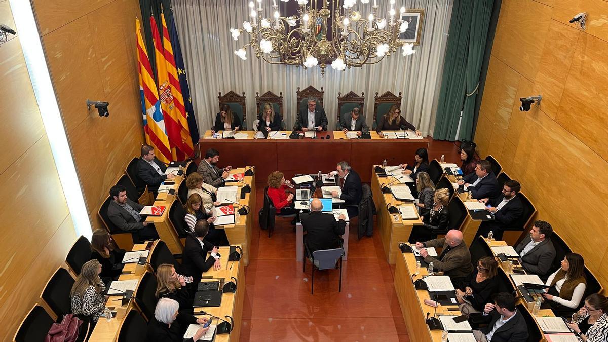 Sesión plenaria ordinaria del mes de abril de 2025 en el Ayuntamiento de Badalona