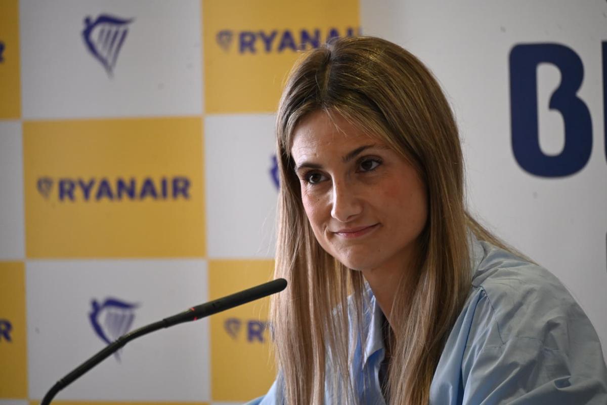 Ryanair presenta en Elche su nueva programación de vuelos