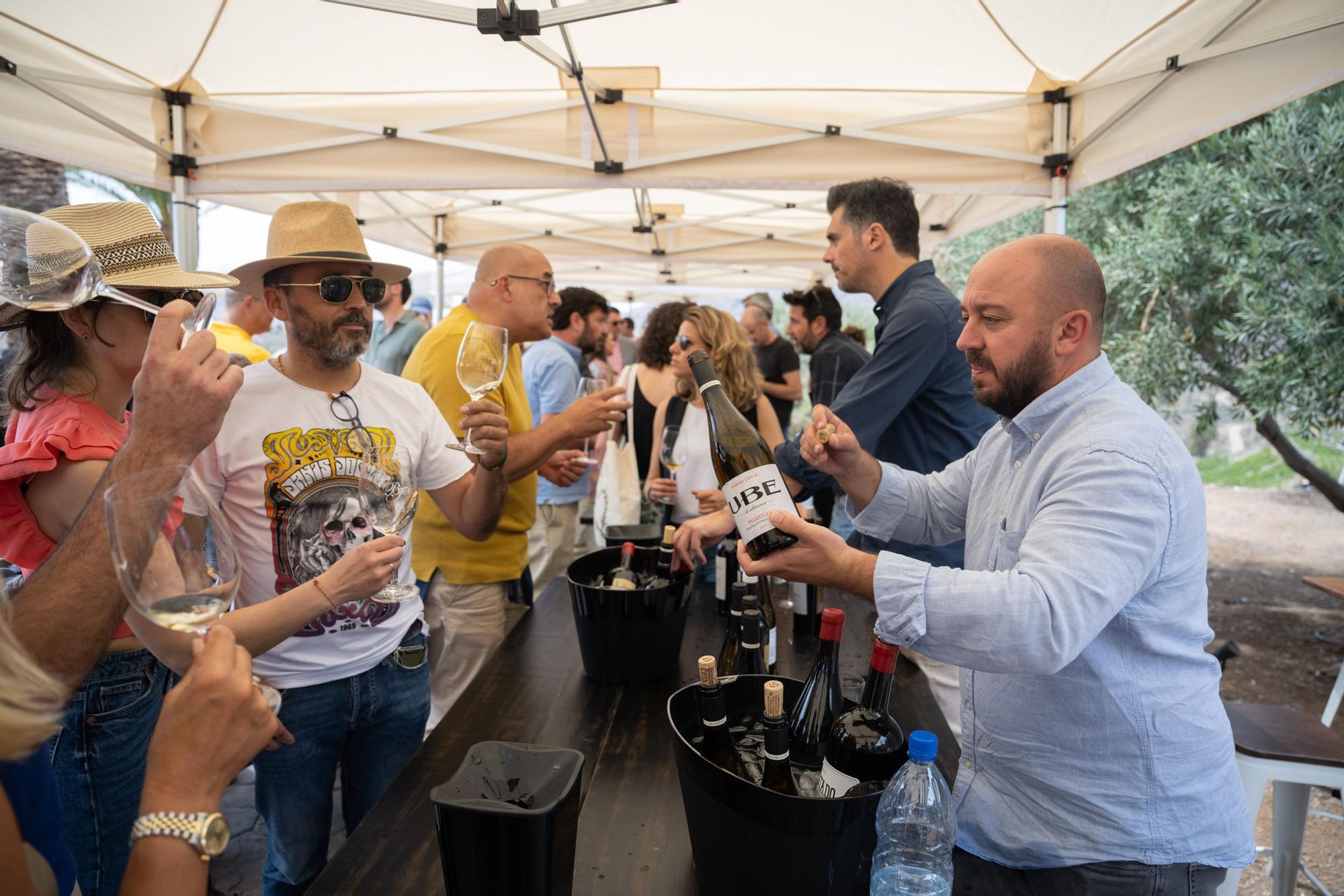 David Silva inaugura su nueva bodega en el barranco de Tirajana