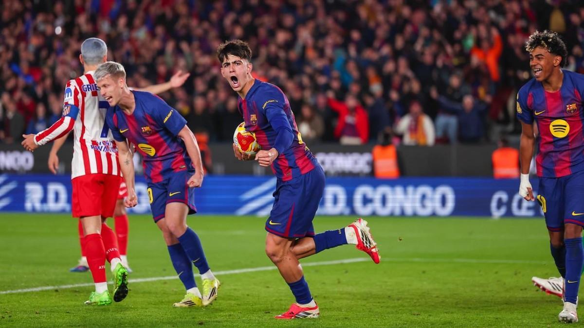Marc Bernal celebra su doblete contra el Atlético de Madrid en las semifinales de Copa