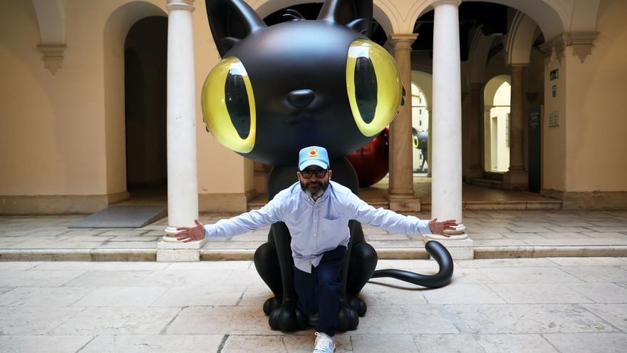 La exposición soñada de Javier Calleja en Málaga: gatos negros y ojos saltones