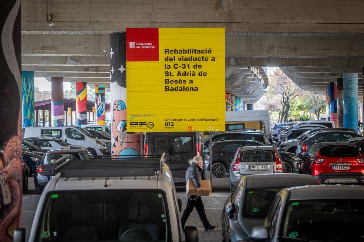 El viaducto bajo la autovía C-31, uno de los puntos que unen a Badalona y Sant Adrià de Besòs.